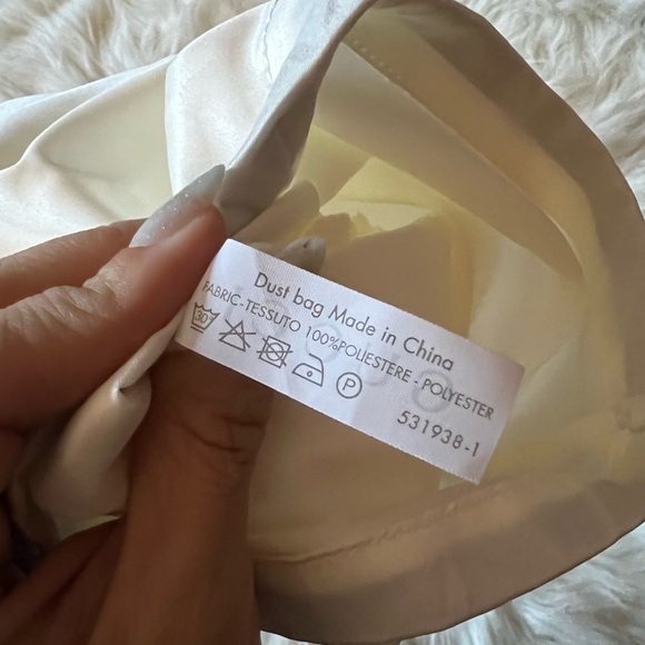 Gucci Satin Dust Bag 17.5 X 8.5 - Picture 4 of 4